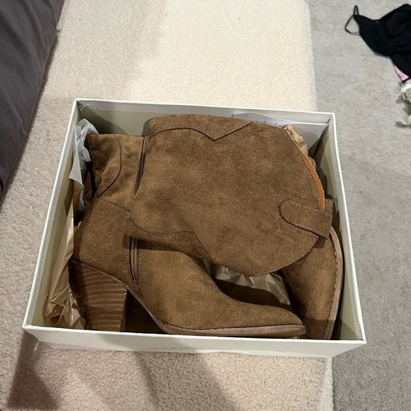 Bohemian camel Boots - Picture 2 of 2